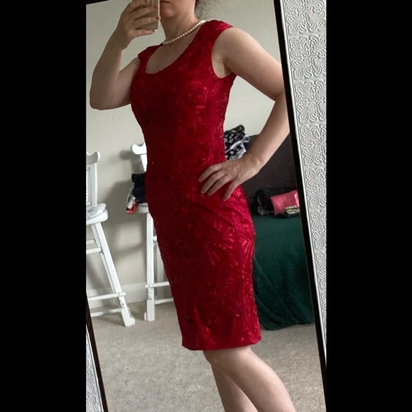 Elegant red dress, size 2. Never worn. - Picture 6 of 9